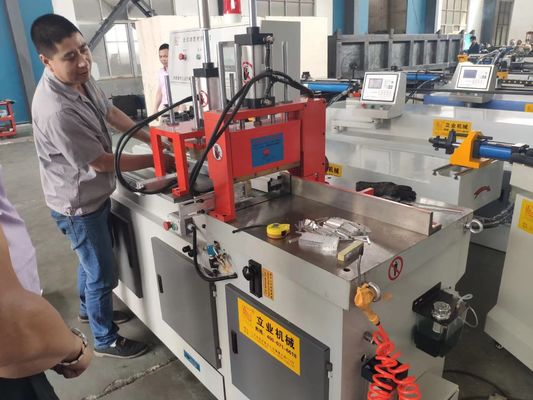 Automatische CNC-Aluminium-Säge-Schneidemaschine zum Schneiden von Aluminium-Profil-Rohr und -Stab