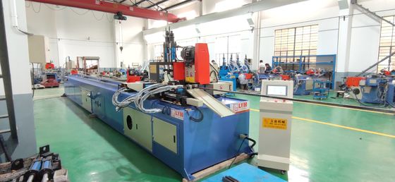 CNC-Rohr-Loch-Punchmaschine Busbar-Bogen-Notching-Schnitt-Schwanz-Ziehen