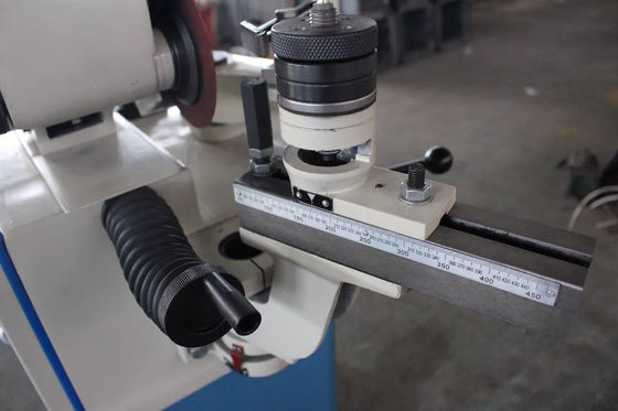 Kleine manuelle Schleifmaschine mit Klingen